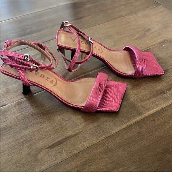 NEW Vicenza Strappy Pink Metallic Heels EU 38 US 7 - Picture 3 of 9